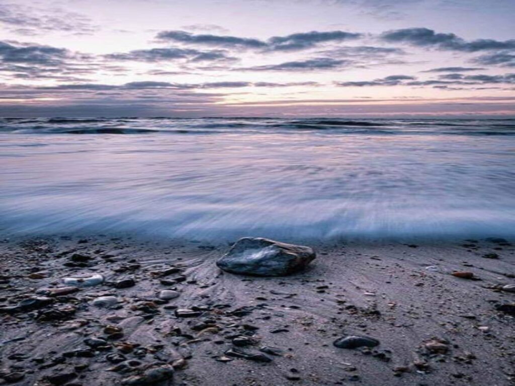 Meer mit Schaum 2 1280 x 960