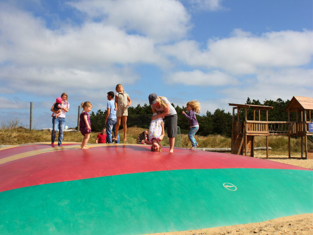 Spielplatz 2560 x 1920